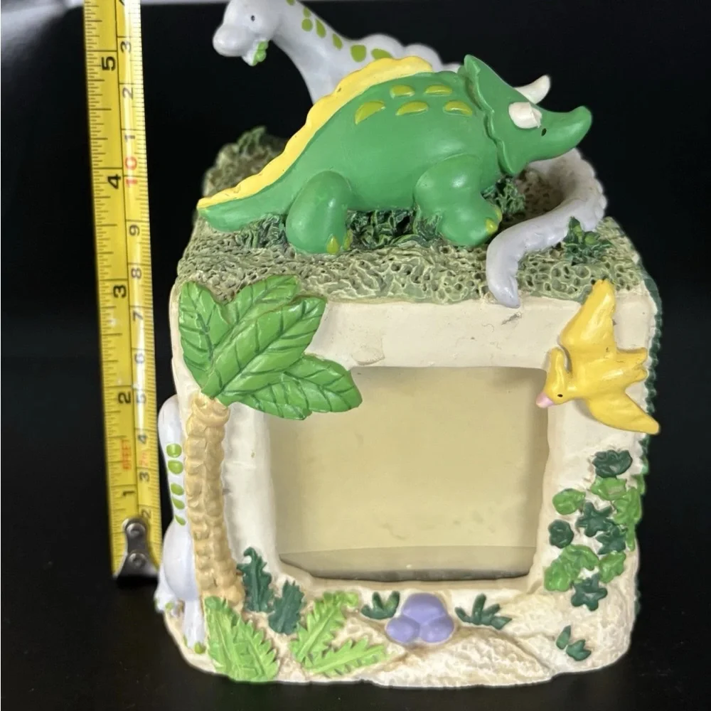 Vintage Dinosaur Reptile Habitat photo frame Decor - Green and Gray